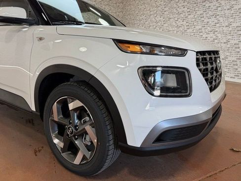 New 2026 Hyundai Venue SEL image 7