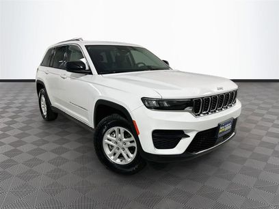 Used 2023 Jeep Grand Cherokee Laredo