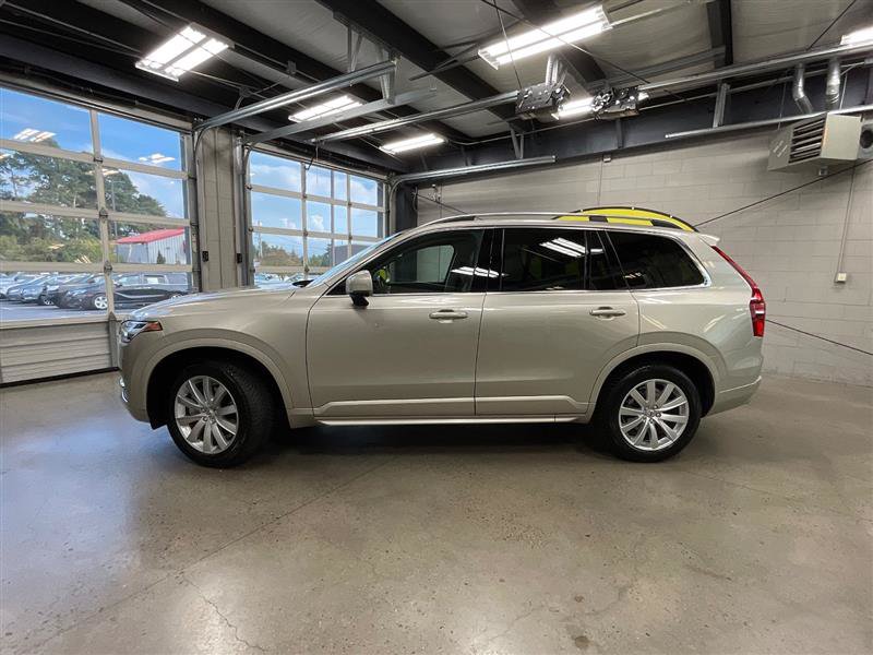 Used 2016 Volvo XC90 T6 Momentum w/ Momentum Plus Package AWD/4WD image 2
