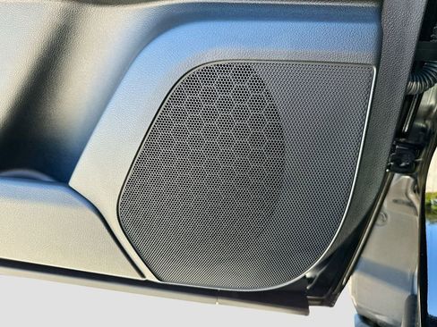 New 2026 Nissan Armada SL w/ Captain's Chari Seat Package image 19