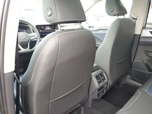 New 2026 Volkswagen Taos SEL image 14