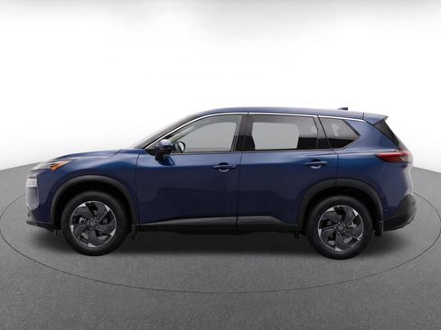 Used 2025 Nissan Rogue SV FWD image 4