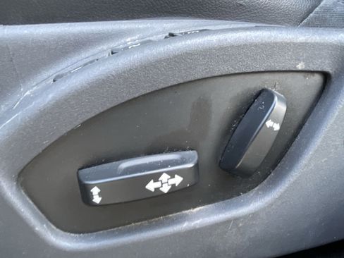 Used 2015 Volvo XC60 T6 w/ Proximity Package image 17