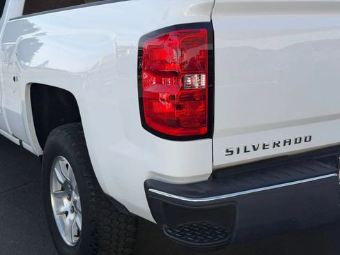 Used 2018 Chevrolet Silverado 1500 LT RWD image 24
