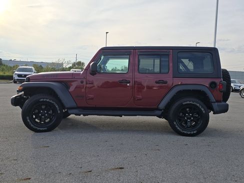 Used 2021 Jeep Wrangler Unlimited Sport image 12