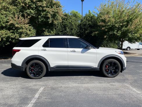 Used 2020 Ford Explorer ST w/ ST Street Pack AWD/4WD image 10