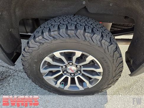 Used 2021 GMC Sierra 1500 AT4 w/ AT4 Value Package AWD/4WD image 30