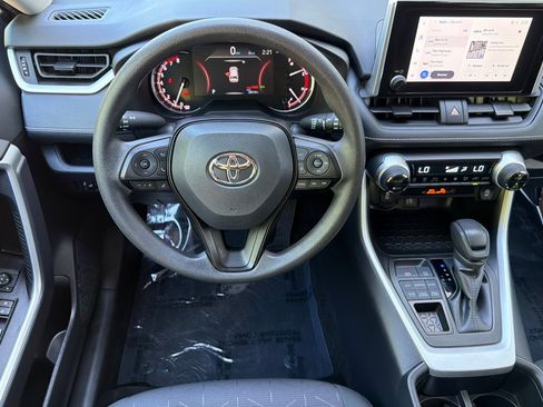 Certified 2025 Toyota RAV4 XLE AWD/4WD image 14