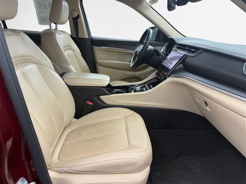 Used 2021 Jeep Grand Cherokee L Limited image 25