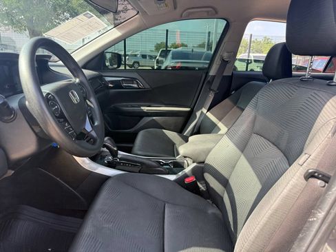 Used 2016 Honda Accord LX image 9