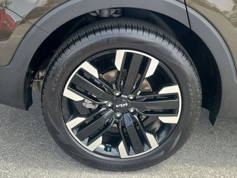 Used 2025 Kia Telluride SX FWD image 7