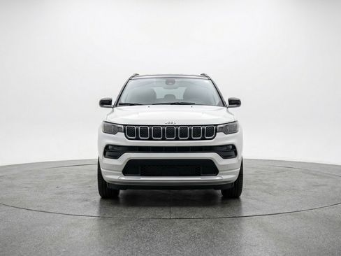 Used 2025 Jeep Compass Limited image 2