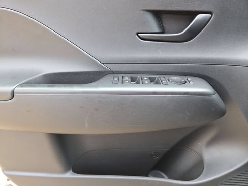 Used 2026 Hyundai Kona SEL Sport FWD image 15