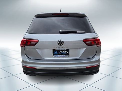 Used 2023 Volkswagen Tiguan SE FWD image 5