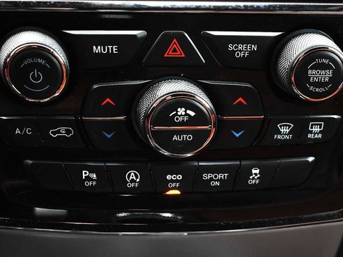 Used 2021 Jeep Grand Cherokee Overland image 26