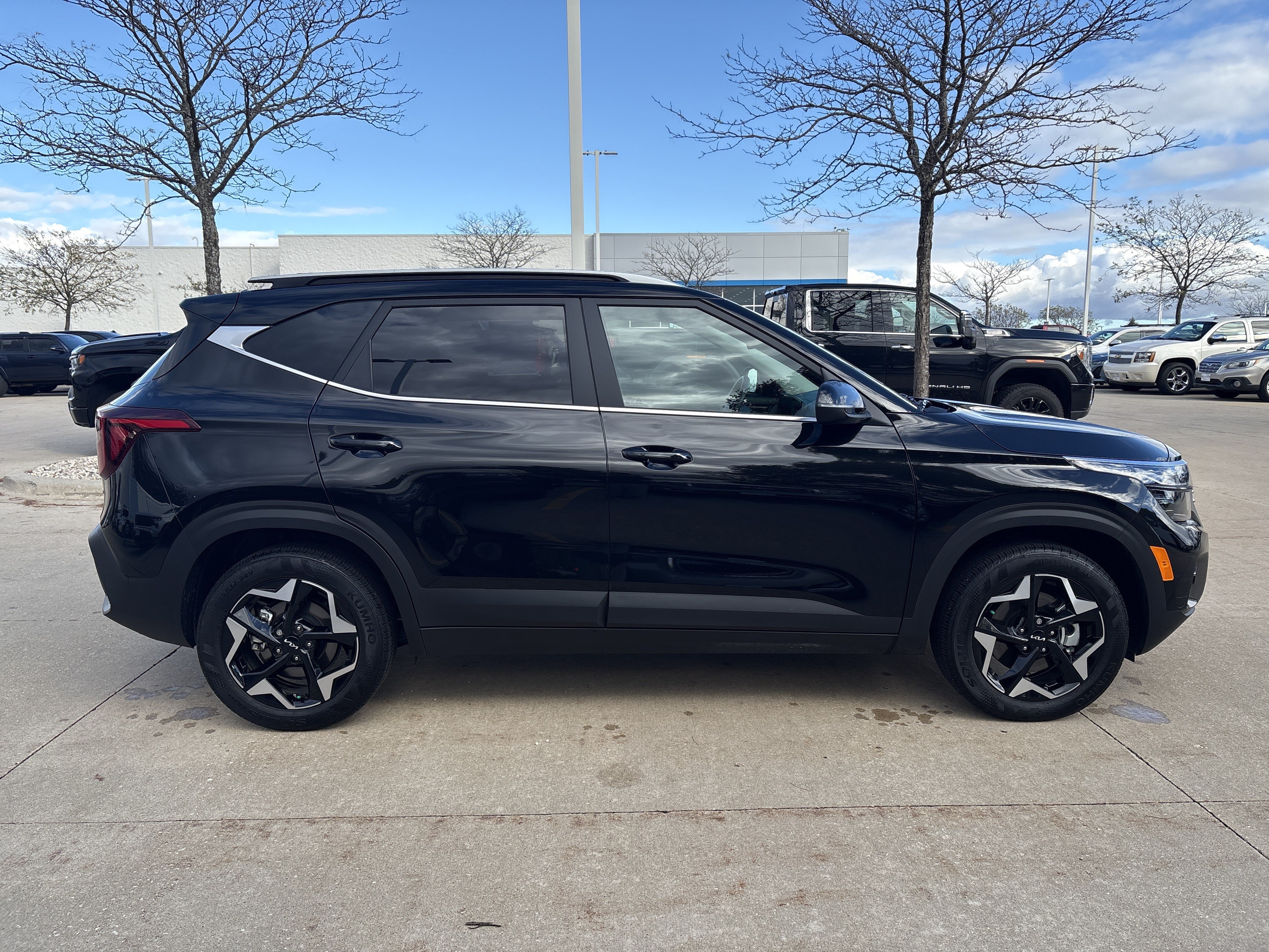 Used 2026 Kia Seltos EX AWD/4WD image 8