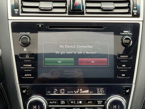 Used 2018 Subaru Outback 2.5i Limited AWD/4WD image 14