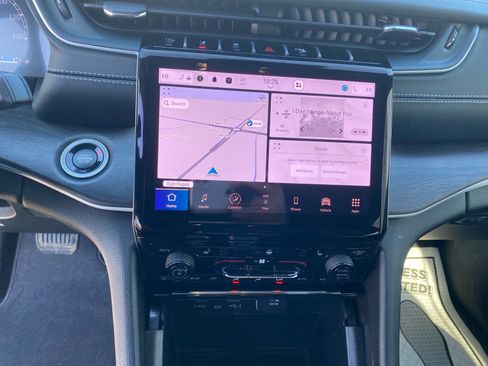 Used 2025 Jeep Grand Cherokee L Limited w/ Trailer Tow Package image 11