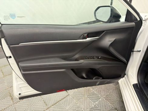 New 2024 Toyota Camry SE FWD image 11