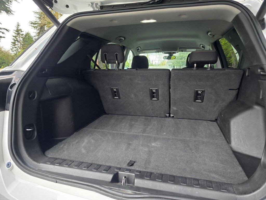 Used 2018 Chevrolet Equinox LT FWD image 17