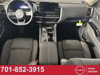 New 2025 Nissan Pathfinder Platinum video 2