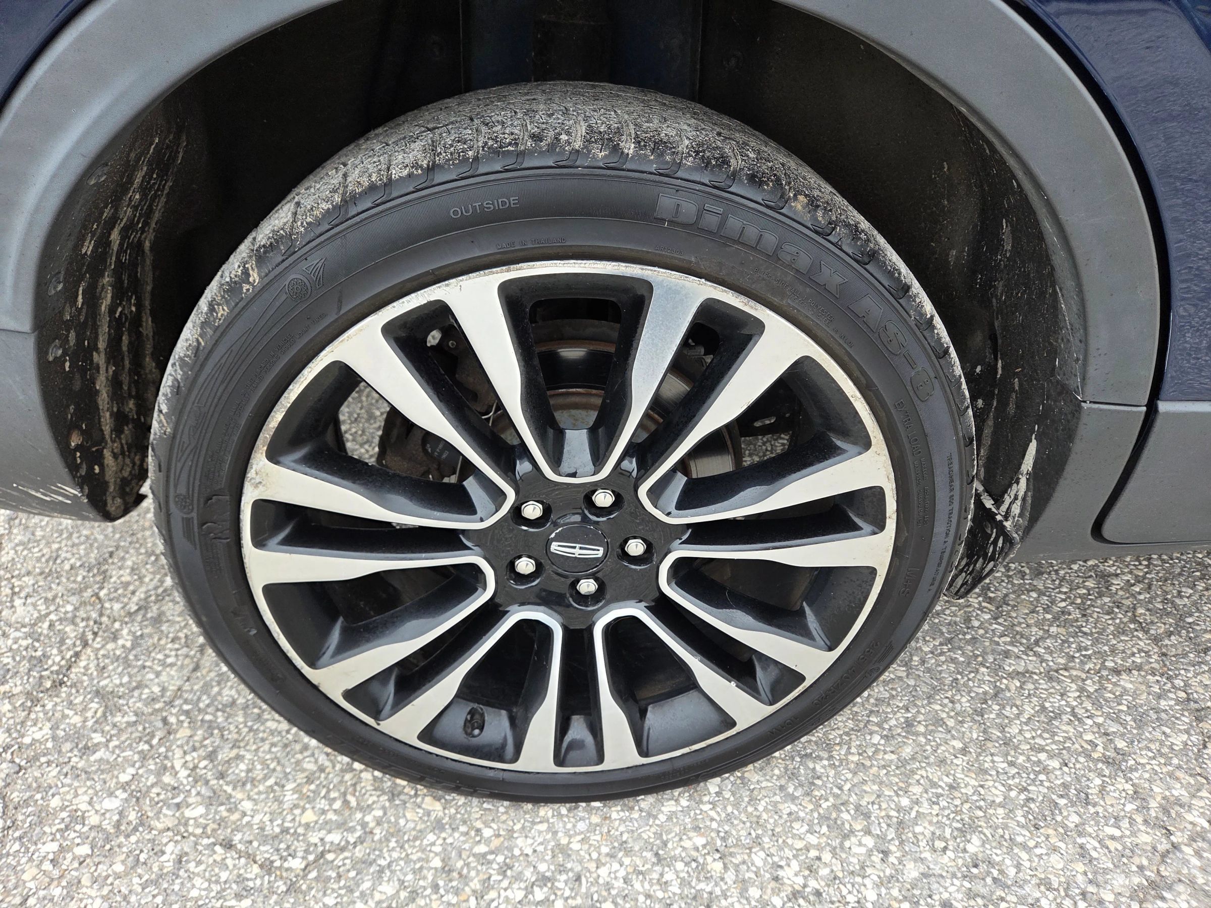 Used 2019 Lincoln MKC Reserve w/ MKC Climate Package AWD/4WD image 14