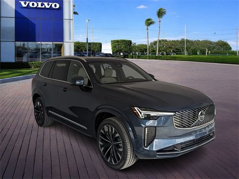 New 2026 Volvo XC90 T8 Plus w/ Protection Package Premier image 2