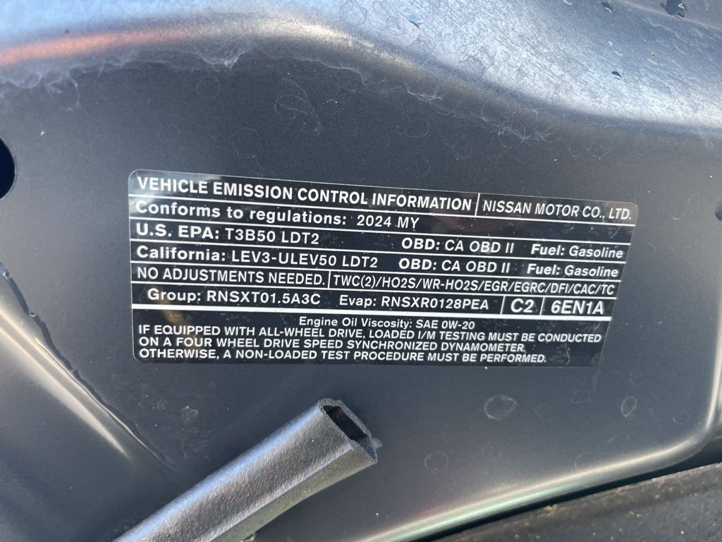 Used 2024 Nissan Rogue SV FWD image 41