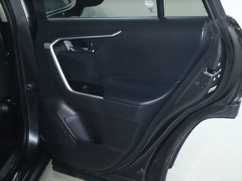 Used 2021 Toyota RAV4 XLE w/ Convenience Package AWD/4WD image 35