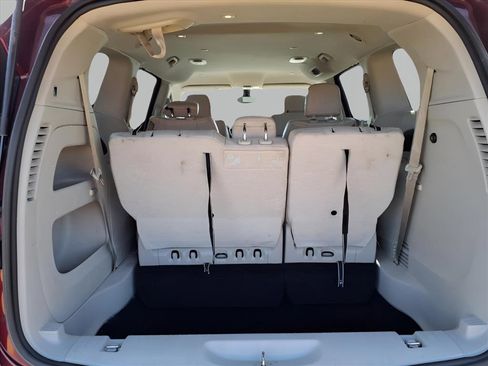 Used 2017 Chrysler Pacifica Touring-L image 22