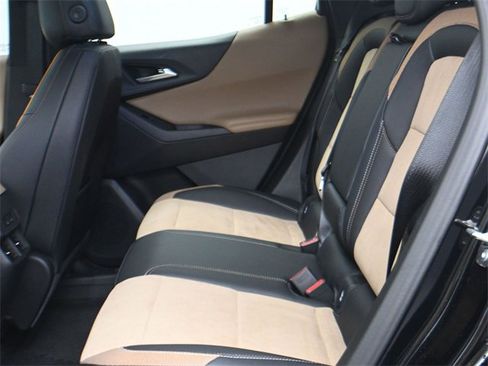 Used 2026 Chevrolet Equinox ACTIV w/ Convenience Package III image 22