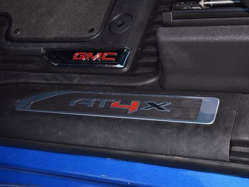 Used 2024 GMC Sierra 1500 AT4X image 38