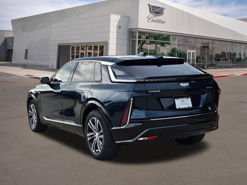 New 2025 Cadillac Lyriq Luxury w/ LPO, Floor Liner Package AWD/4WD image 4
