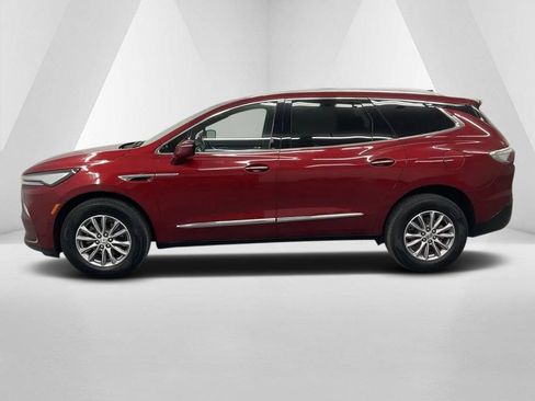 Used 2024 Buick Enclave Premium FWD image 4