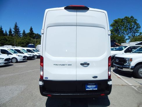 Used 2021 Ford Transit 250 148 High Roof w/ Load Area Protection Package image 4