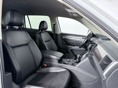 Used 2019 Volkswagen Atlas SE w/ Towing Package image 11