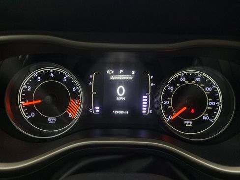 Used 2014 Jeep Cherokee Latitude w/ Cold Weather Group AWD/4WD image 23