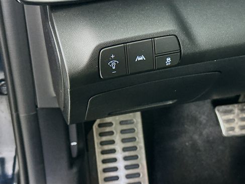 Used 2022 Hyundai Elantra N Line w/ Preferred Accessory Package image 17