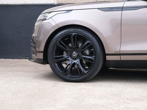 Used 2020 Land Rover Range Rover Velar R-Dynamic S image 9