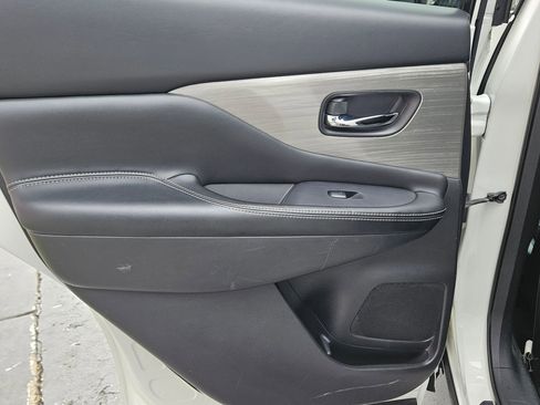 Used 2018 Nissan Murano S AWD/4WD image 22