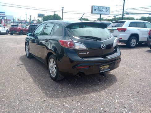 Used 2013 MAZDA MAZDA3 i Touring w/ Preferred Equipment Pkg FWD image 5