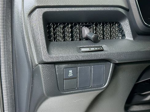 Used 2024 Honda CR-V LX image 10