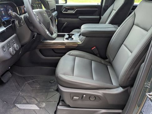 New 2026 Chevrolet Silverado 2500 LT w/ Trail Boss Package AWD/4WD image 11