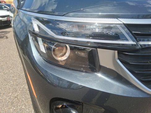 New 2026 Kia Seltos EX FWD image 7