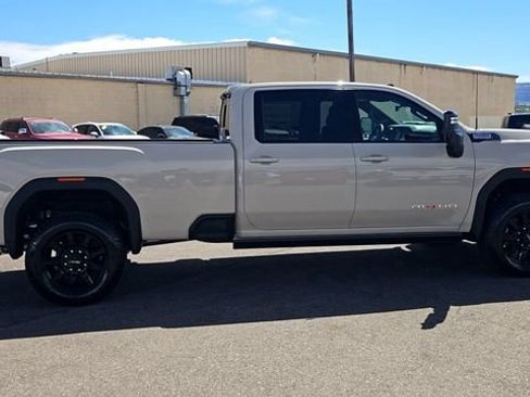 New 2026 GMC Sierra 3500 AT4 w/ AT4 Premium Plus Package AWD/4WD image 9