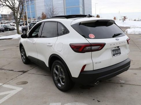 New 2026 Ford Escape ST-Line w/ Tech Pack #1 AWD/4WD image 4