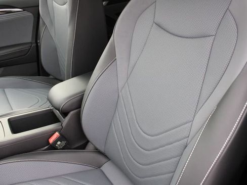 New 2026 Volkswagen Tiguan SE AWD/4WD image 6
