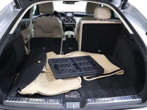 Used 2019 Mercedes-Benz GLC 300 4MATIC Coupe image 33