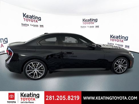 Used 2024 BMW 230i Coupe w/ Convenience Package RWD image 4