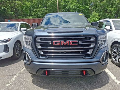 Used 2021 GMC Sierra 1500 AT4 w/ AT4 Value Package AWD/4WD image 2